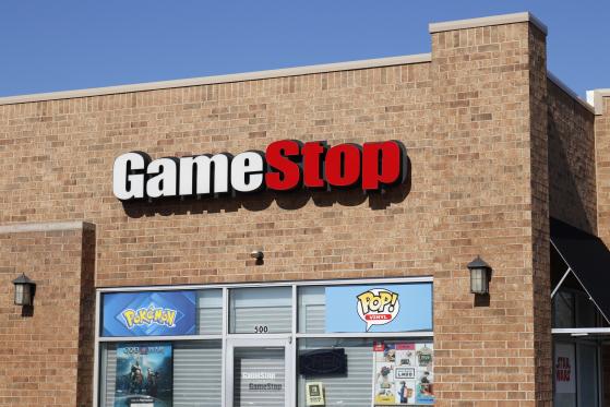 Les stocks de GameStop s’effondrent alors que le détaillant révèle ses plans de vente d’actions