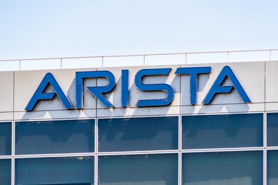 Jim Cramer fait l’éloge du PDG d’Arista Networks après les résultats du premier trimestre