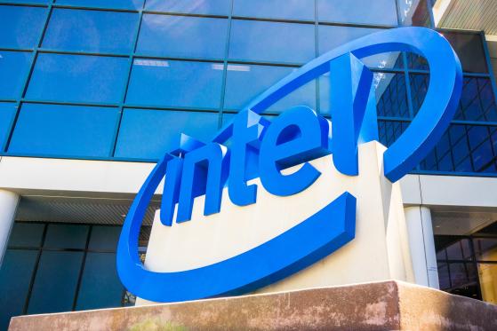 Les actions d’Intel augmentent alors que la société nomme un nouveau vice-président senior