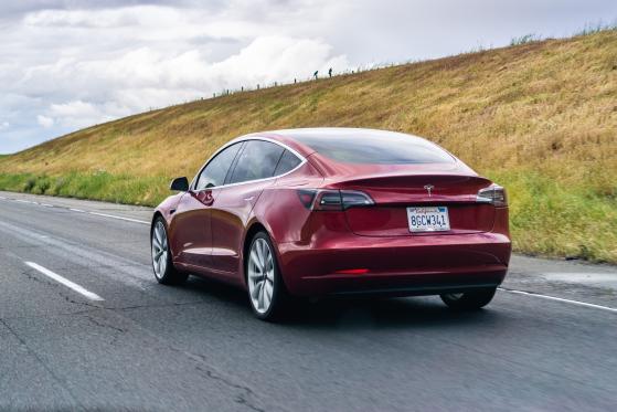 Tesla fait un pas de plus vers le lancement de la conduite entièrement autonome en Chine