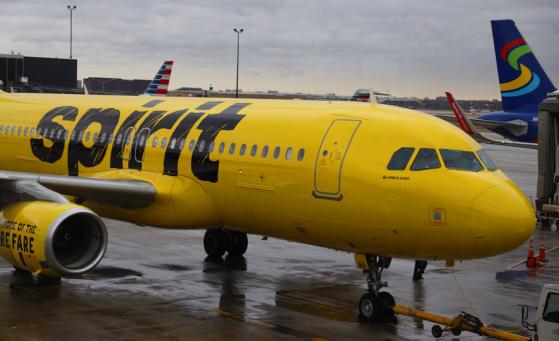 Acheter des actions de Spirit Airlines (SAVE) est risqué, mais les vendre à découvert est plus risqué