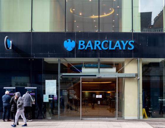 Le régulateur britannique vient d’interdire l’ancien PDG de Barclays : en savoir plus