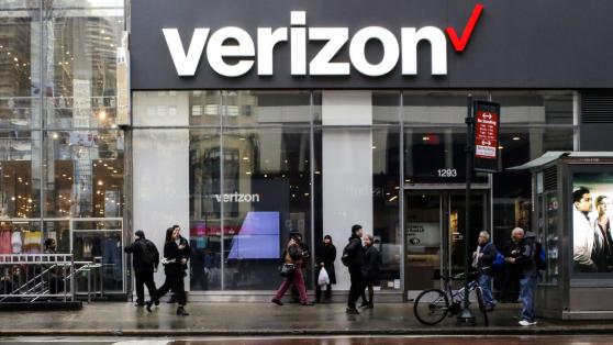 Verizon Communications Inc (VZ) annonce une baisse de ses revenus et de son BPA pour le premier trimestre